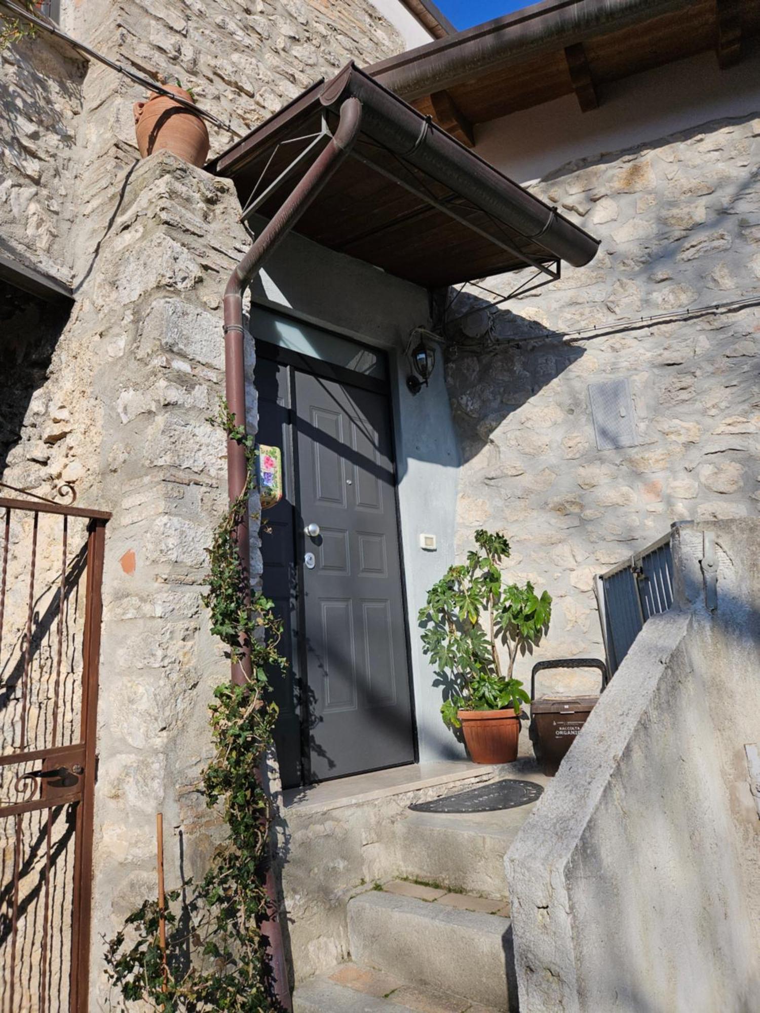 Вілла Casa Di Mamma Rosa Castelnuovo Parano Екстер'єр фото